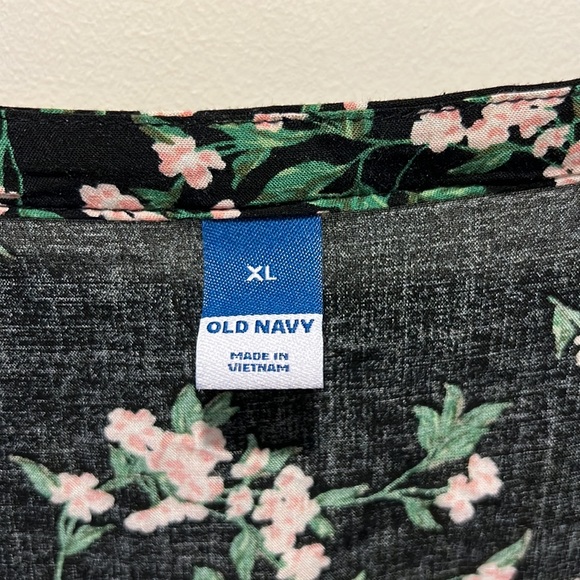 Floral Print Square Neck Button Front Blouse - Picture 2 of 3